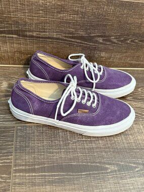 Vans “Off the Wall” Shoes – Size 7.5